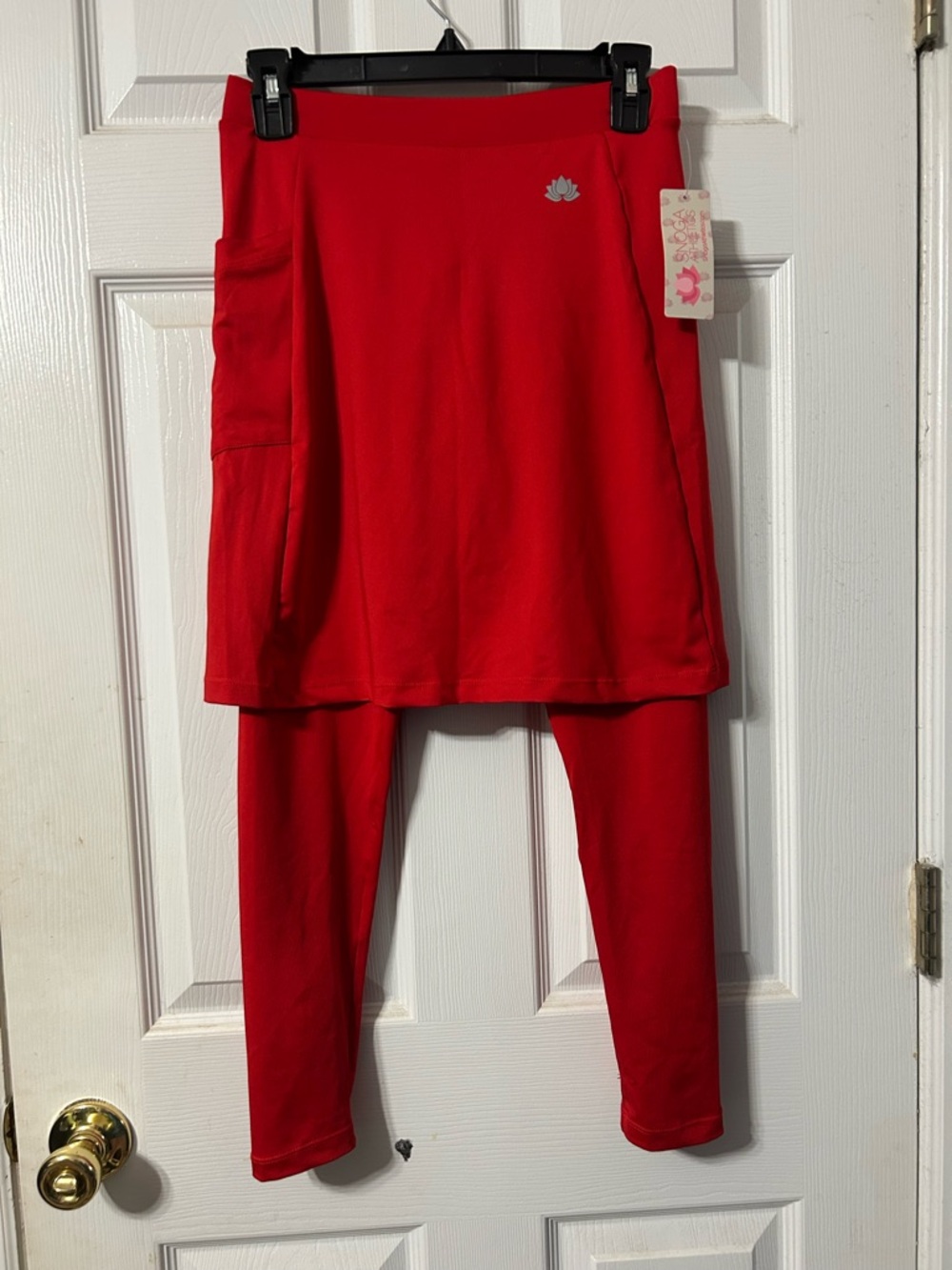 18” ankle legging Red Snoga athletic skirt